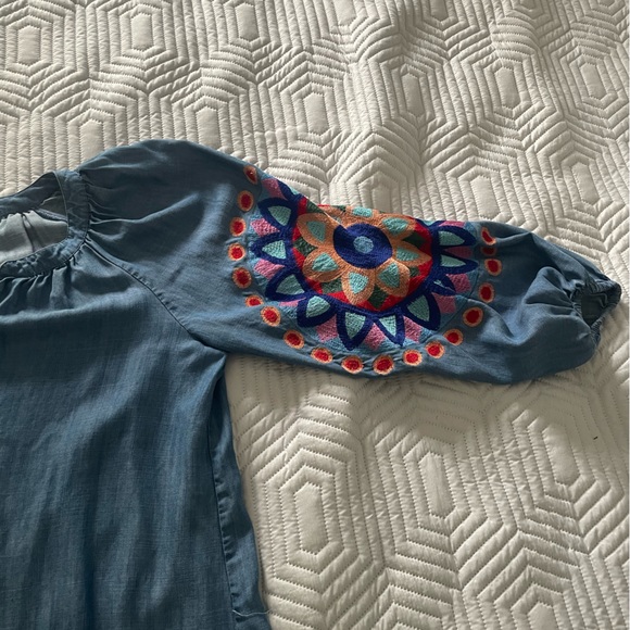 Size small embroidered tunic from Zara - Picture 2 of 4